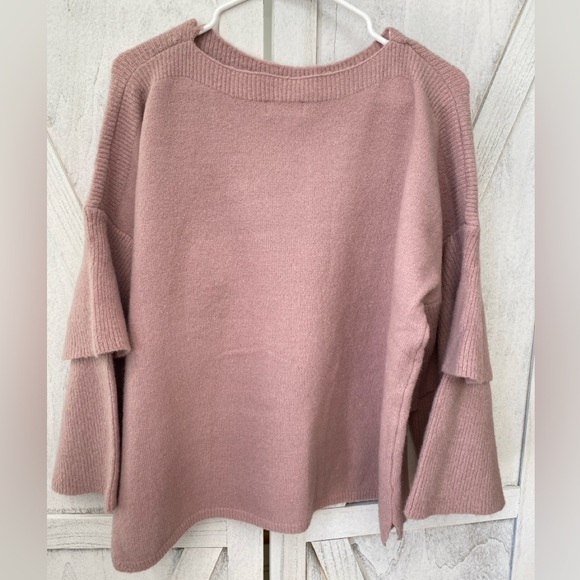 Umgee Tiered Ruffle Sleeve Sweater Women’s Medium Dusty Rose Soft Girly Feminine - Picture 7 of 8